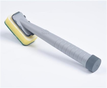 Четка за прање судова у кухињи